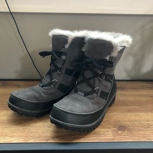 Sorel Tivoli II Grey fur-lined boot 8.5